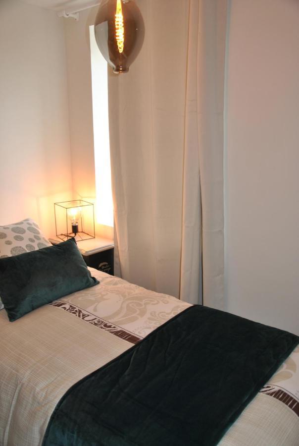 Cap Sur Le Phare A Mogueriec Holiday home Sibiril